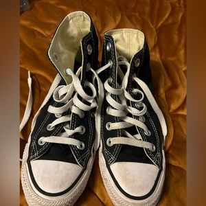 Converse hi tops. Womens size 6/mens 4.